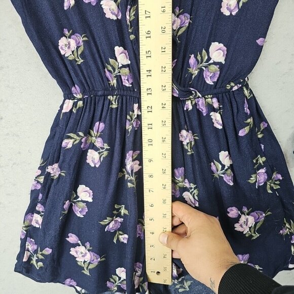 American Eagle Romper Womens XS Navy Blue Floral Viscose V-Neck Comfort Spring - Picture 8 of 12